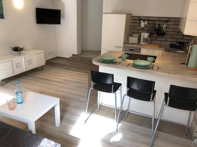 Gemuetliche Ferienwohnung - Monteurzimmer In Der Wittstocker Altstadt Esterno foto